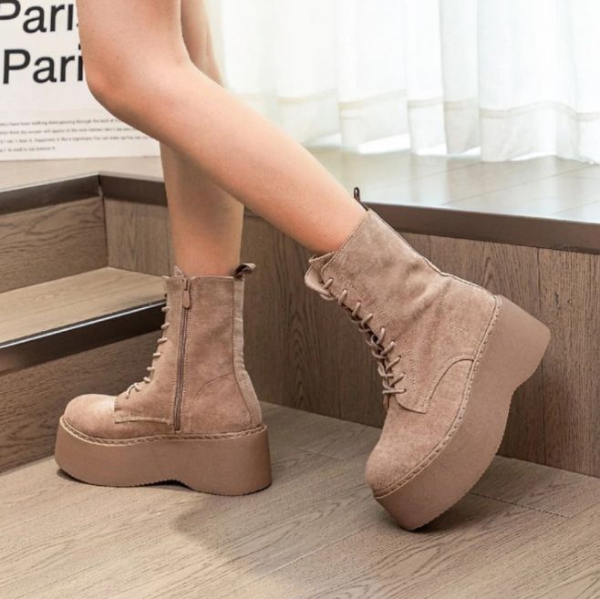 Už si si niekedy kúpila čižmy za 14,40 €? Nie? Tak čítaš správne! 👢 🔥 Zľavy až do –70 % na www.obuj.to Nečakaj, miznú rýchlo.